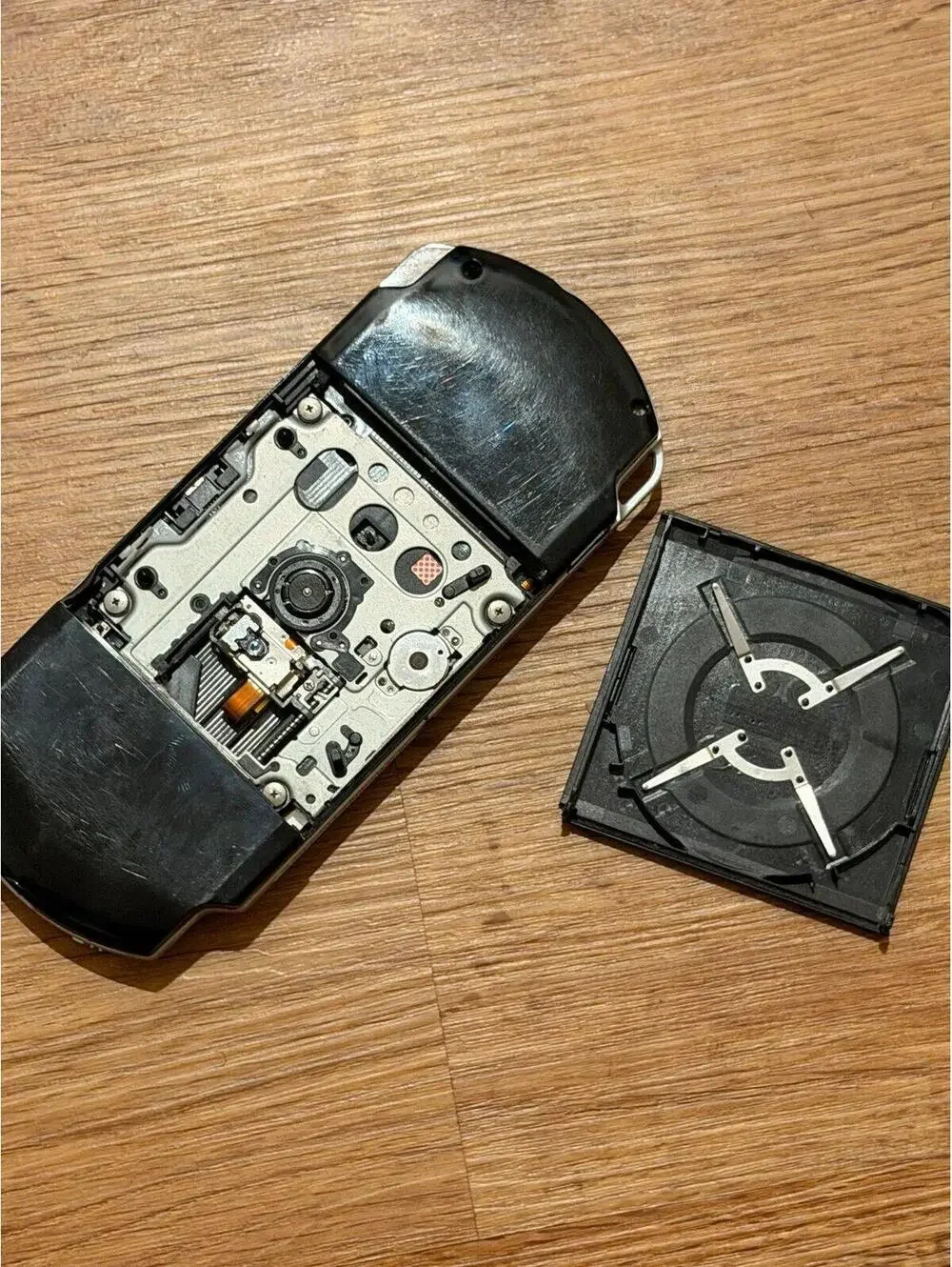 PSP 3000 (broken)